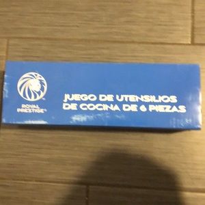 New bowls and kitchen tool set